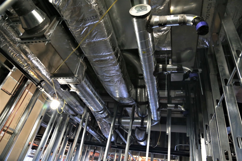 ceiling ductwork